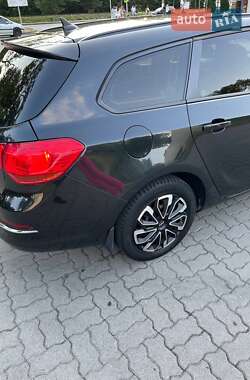 Универсал Opel Astra 2014 в 