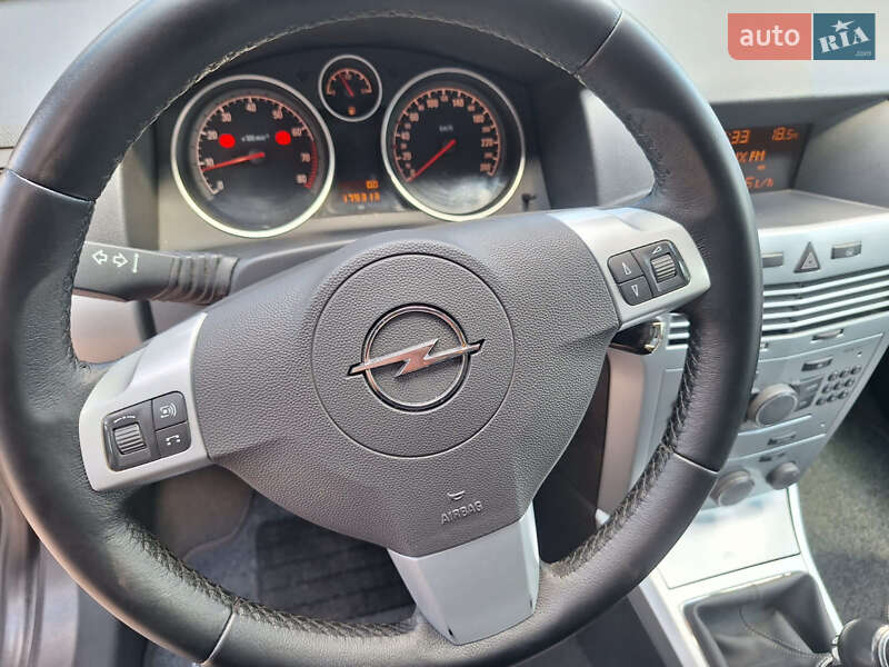 Универсал Opel Astra 2009 в Виннице