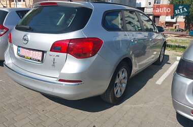 Универсал Opel Astra 2015 в 