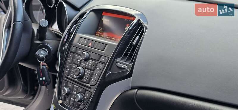 Универсал Opel Astra 2015 в Стрые