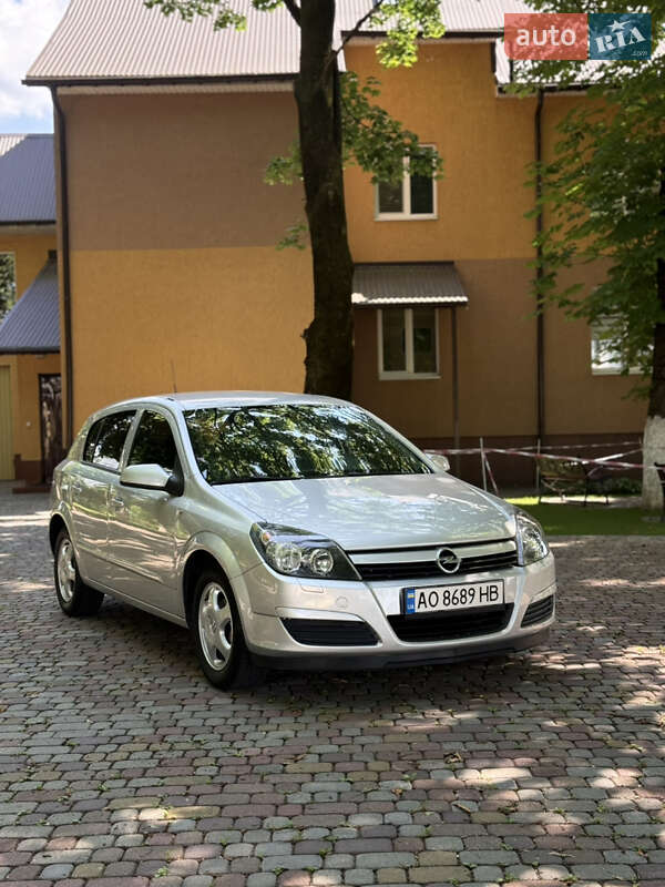 Opel Astra 2004