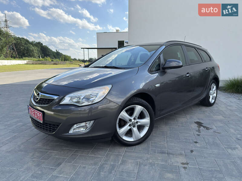 Універсал Opel Astra 2011 в Луцьку фото Універсал Opel Astra 2011 в Луцьку