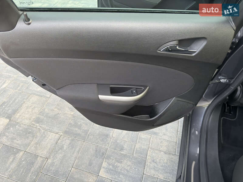 Універсал Opel Astra 2011 в Луцьку фото 24 Універсал Opel Astra 2011 в Луцьку