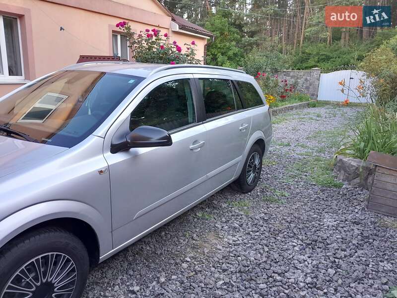 Универсал Opel Astra 2004 в Бердичеве