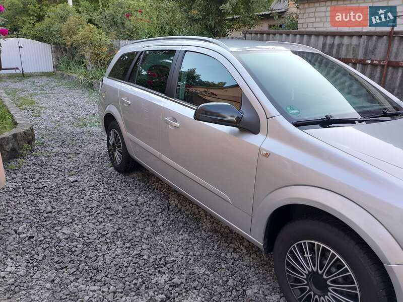 Универсал Opel Astra 2004 в Бердичеве