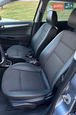 Универсал Opel Astra 2008 в 