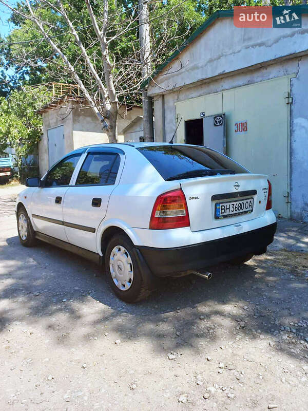 Хэтчбек Opel Astra 1998 в Одессе