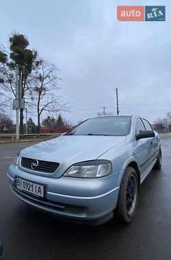Седан Opel Astra 2004 в Лубнах