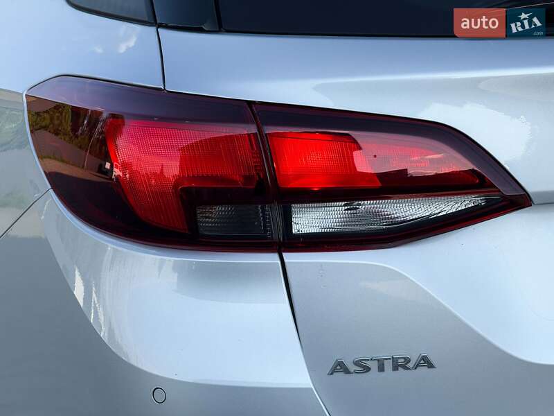 Универсал Opel Astra 2016 в Луцке