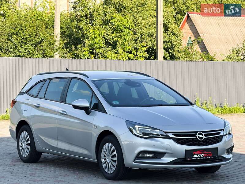Универсал Opel Astra 2016 в Луцке