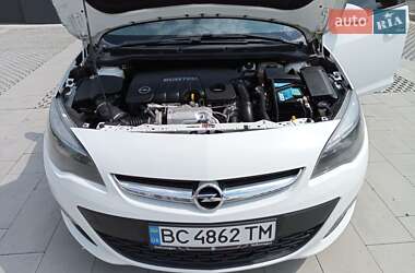 Универсал Opel Astra 2015 в 