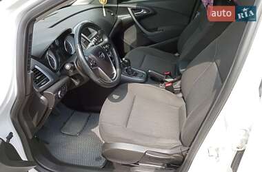 Универсал Opel Astra 2015 в 