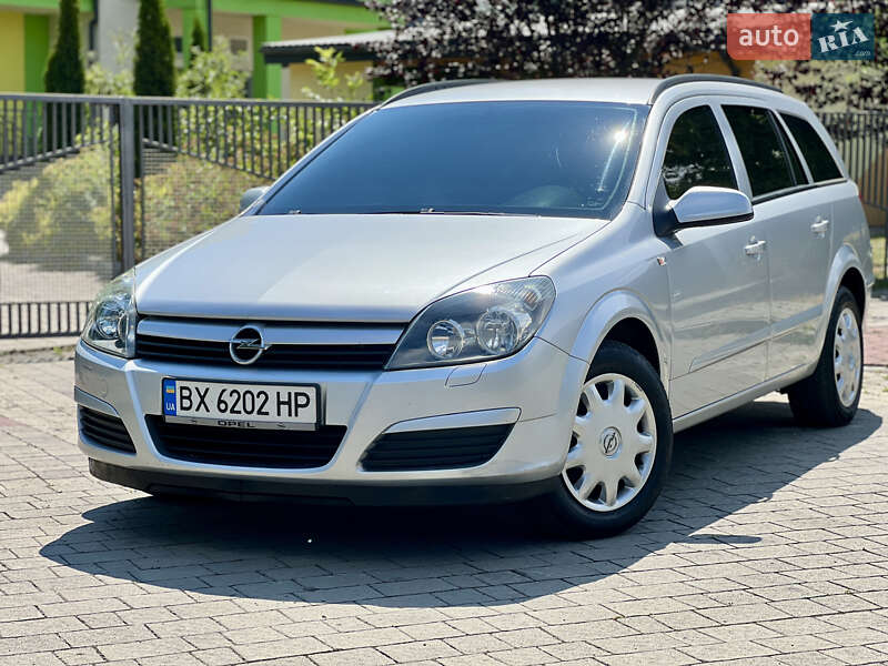 Універсал Opel Astra 2005 в Івано-Франківську