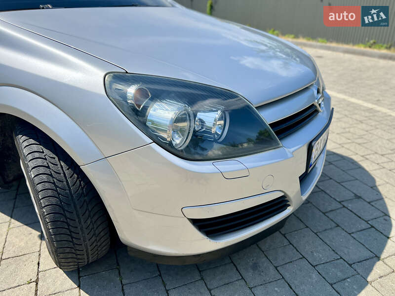 Універсал Opel Astra 2005 в Івано-Франківську