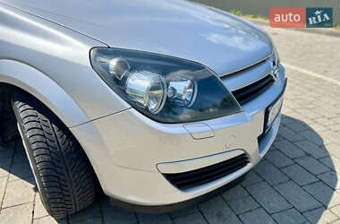 Универсал Opel Astra 2005 в 