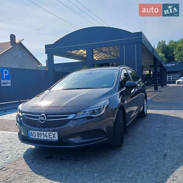 Універсал Opel Astra 2016 в Тячеві