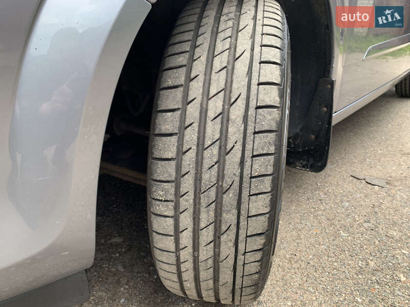 Универсал Opel Astra 2009 в Житомире