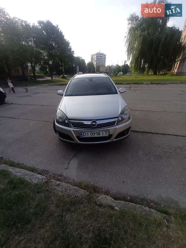 Универсал Opel Astra 2006 в Львове