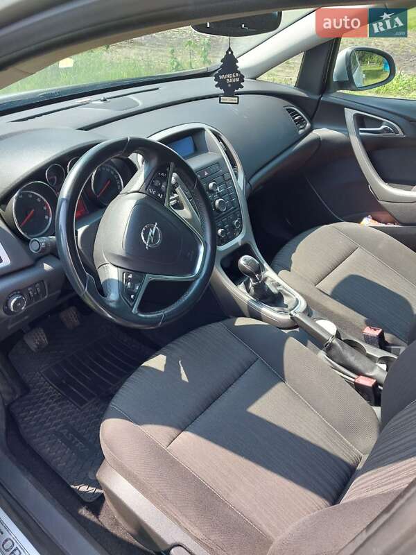 Хэтчбек Opel Astra 2009 в Ровно фото 8 Хэтчбек Opel Astra 2009 в Ровно