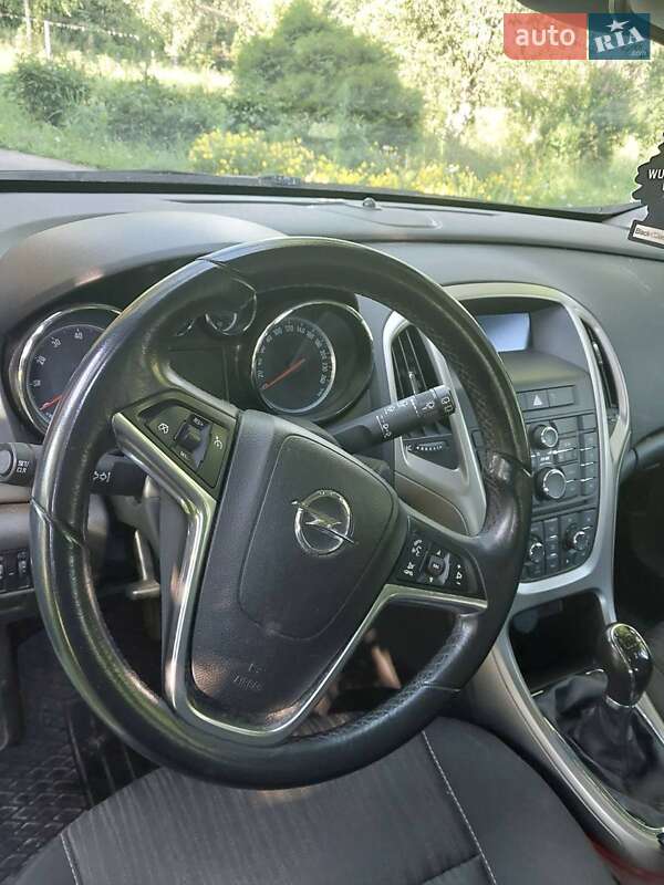 Хэтчбек Opel Astra 2009 в Ровно фото 10 Хэтчбек Opel Astra 2009 в Ровно