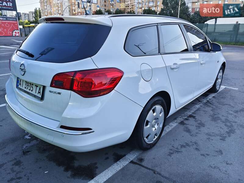 Универсал Opel Astra 2012 в Киеве