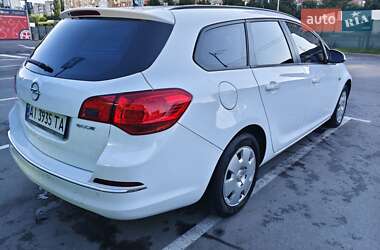 Универсал Opel Astra 2012 в 