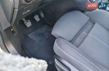 Универсал Opel Astra 2012 в 
