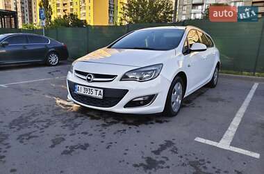 Универсал Opel Astra 2012 в 