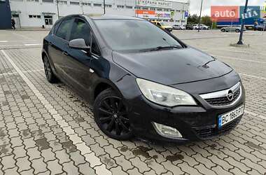 Хетчбек Opel Astra 2011 в Львові