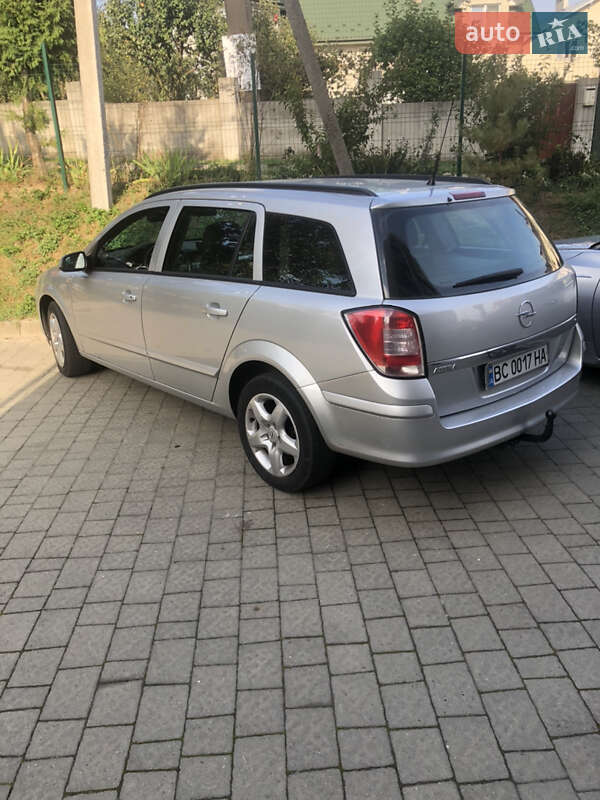 Универсал Opel Astra 2007 в Львове