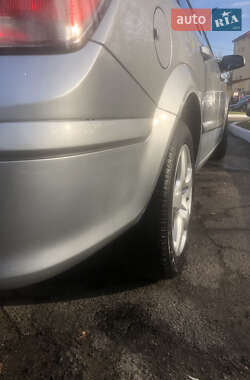 Универсал Opel Astra 2007 в Львове