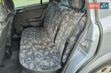 Седан Opel Astra 2004 в 