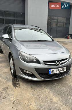 Универсал Opel Astra 2013 в 