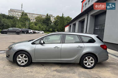 Универсал Opel Astra 2013 в 