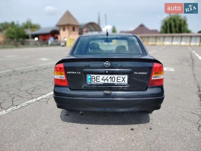 Седан Opel Astra 2007 в Первомайске