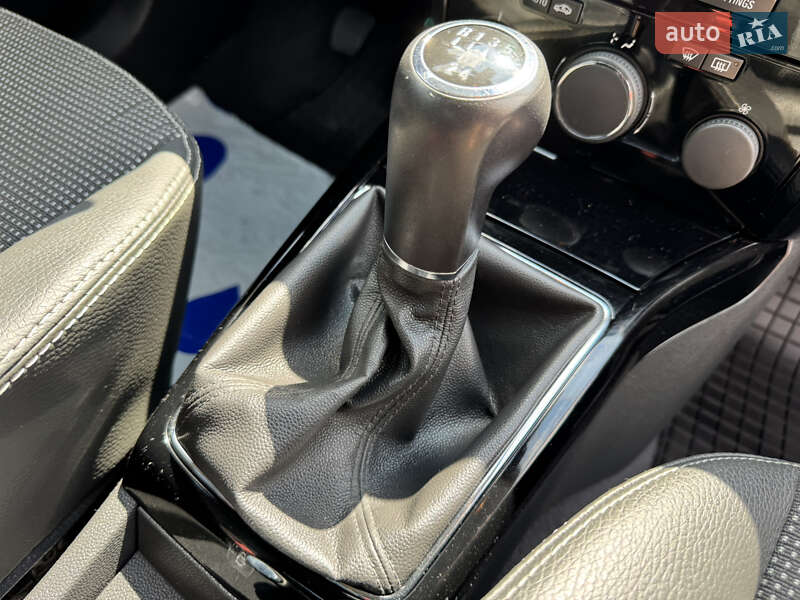 Универсал Opel Astra 2010 в Луцке