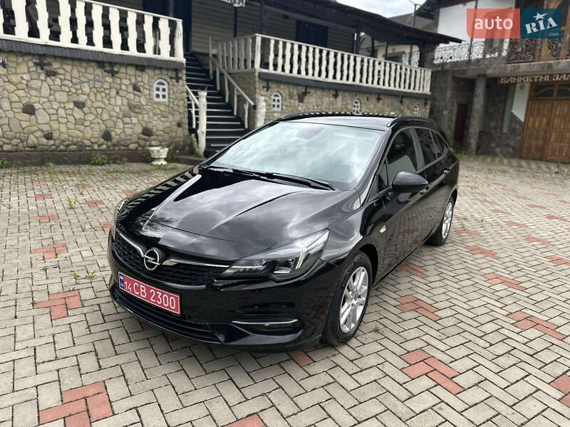 Opel Astra 2022