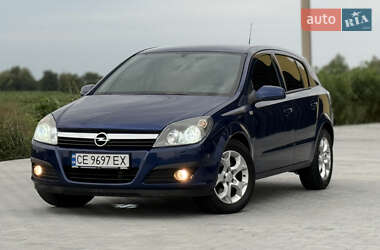 Хэтчбек Opel Astra 2006 в 