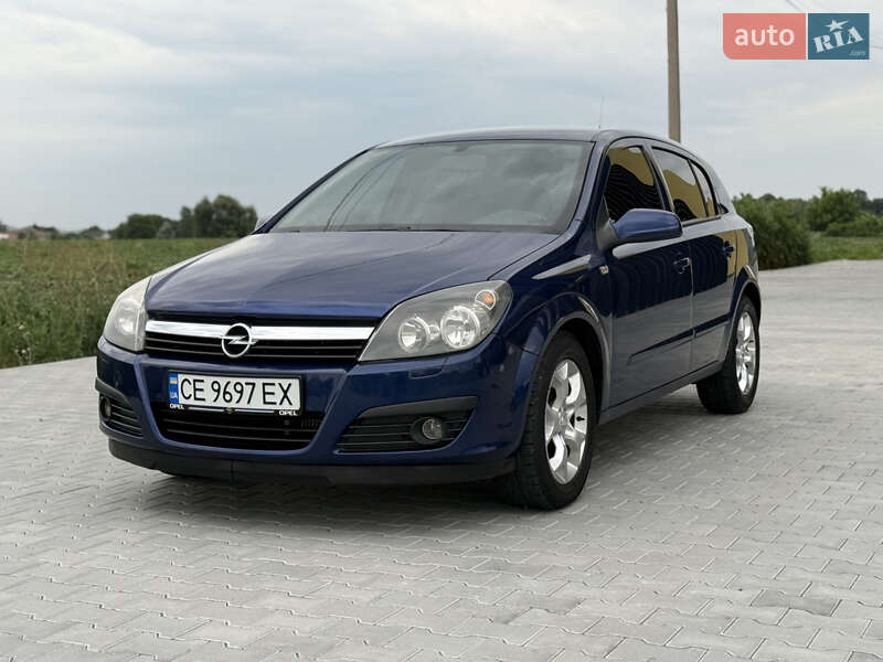 Хэтчбек Opel Astra 2006 в Черновцах