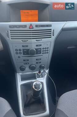 Универсал Opel Astra 2009 в 