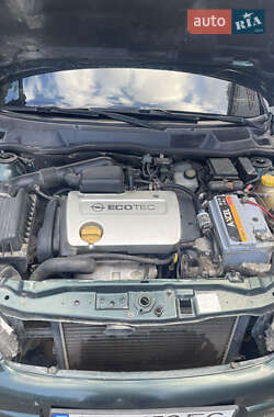 Седан Opel Astra 2000 в 