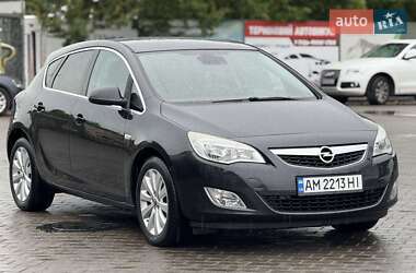 Хетчбек Opel Astra 2011 в Житомирі