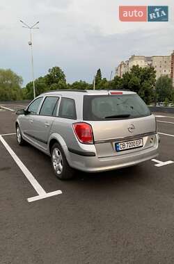 Универсал Opel Astra 2006 в 