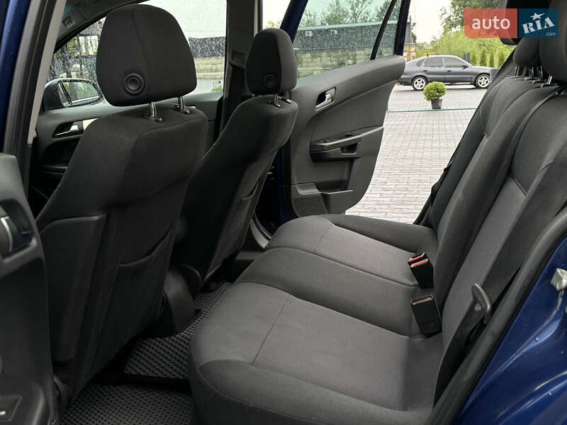 Универсал Opel Astra 2008 в Тернополе