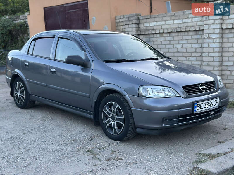 Opel Astra 2007