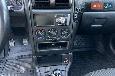 Седан Opel Astra 2007 в 