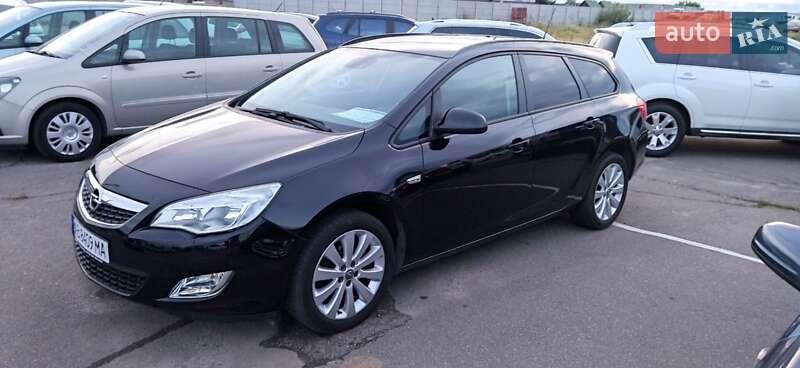 Универсал Opel Astra 2010 в Виннице