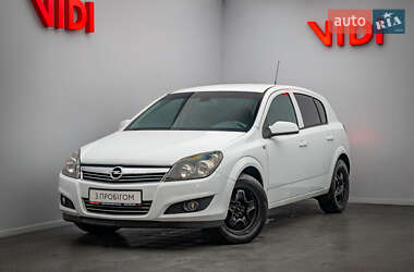 Хетчбек Opel Astra 2012 в Києві