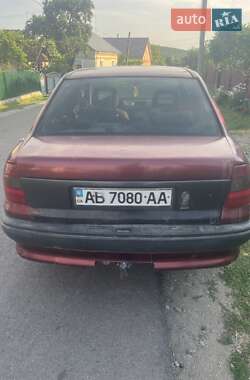Седан Opel Astra 1996 в Монастыриске