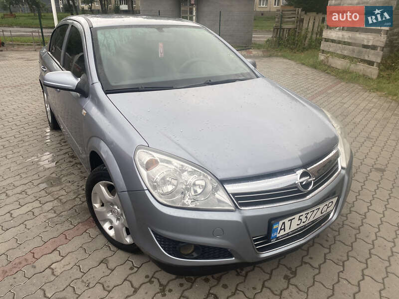 Седан Opel Astra 2008 в Калуше